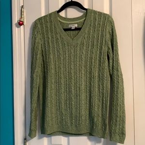 🍀Green cable knit sweater-EUC🍀